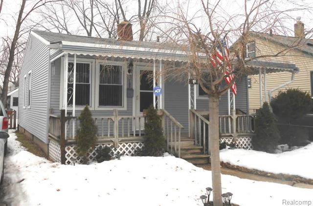 front view picture of 23109 Stauber Ave, Hazel Park, MI. 48030