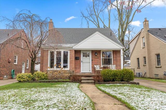 front view picture of 11326 Auburndale, Livonia, MI. 48150