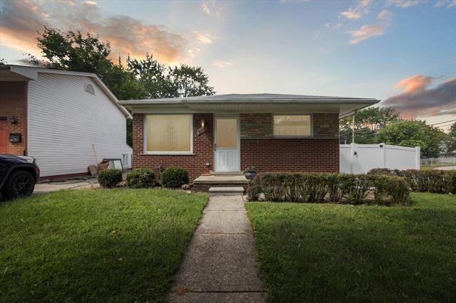 front view picture of 6643 Drexel, Dearborn Heights, MI. 48127