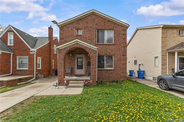 front view picture of 6795 Heyden, Dearborn Heights, MI. 48127