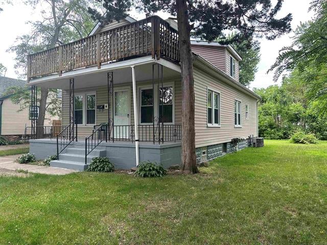 front view picture of 23123 Stauber Ave, Hazel Park, MI. 48030