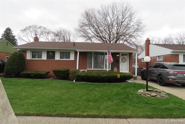 front view picture of 7431 Hartel, Westland, MI. 48185