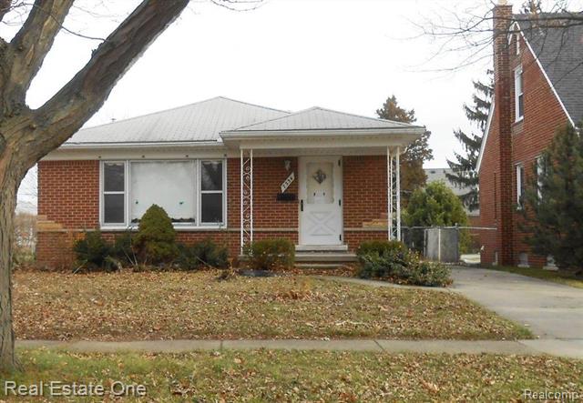 front view picture of 7334 Highview, Dearborn Heights, MI. 48127