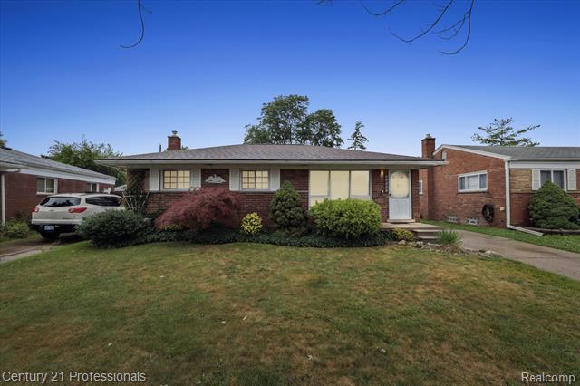 front view picture of 29232 Badelt, Westland, MI. 48185