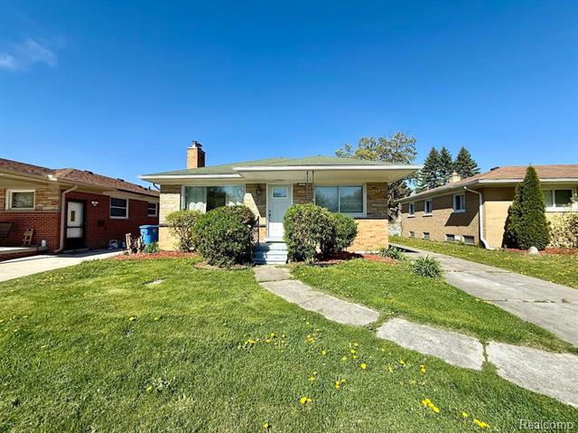front view picture of 7499 Robindale, Dearborn Heights, MI. 48127