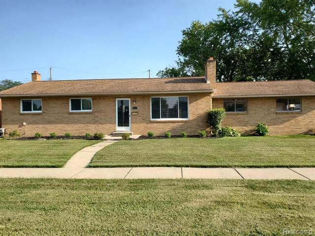 front view picture of 30625 Louise, Westland, MI. 48185