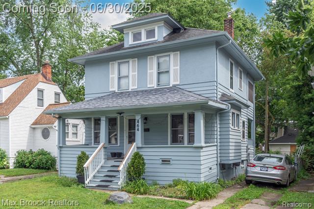 front view picture of 464 E Cambourne St, Ferndale, MI. 48220