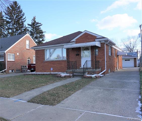 front view picture of 8252 Dale, Dearborn Heights, MI. 48127
