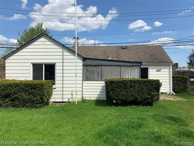 front view picture of 8632 Fremont, Westland, MI. 48185