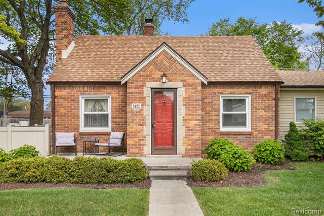 front view picture of 8492 Fremont, Westland, MI. 48185