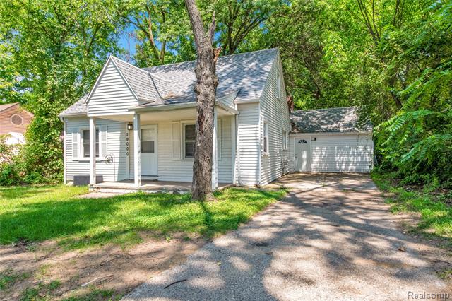 front view picture of 29000 Joy, Livonia, MI. 48150