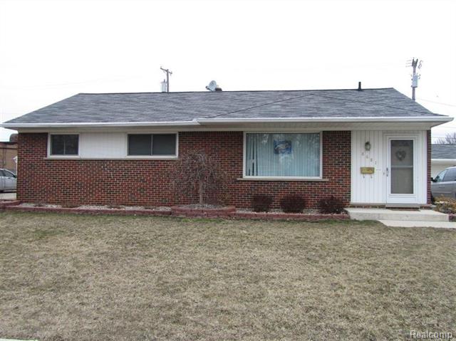 front view picture of 8681 Whitefield, Dearborn Heights, MI. 48127