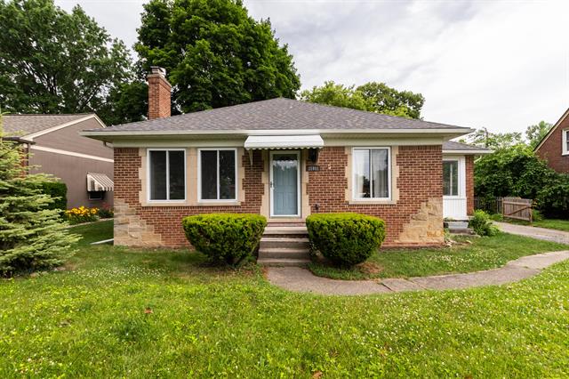 front view picture of 26002 Joy, Redford, MI. 48239