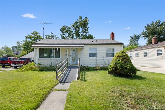 front view picture of 9077 Hugh, Livonia, MI. 48150