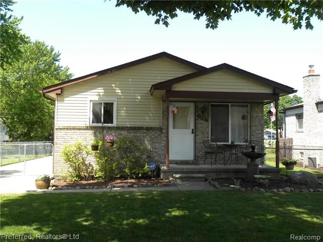 front view picture of 9085 Deering, Livonia, MI. 48150