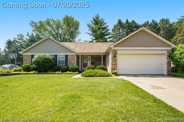front view picture of 44783 Yorkshire Dr, Novi, MI. 48375