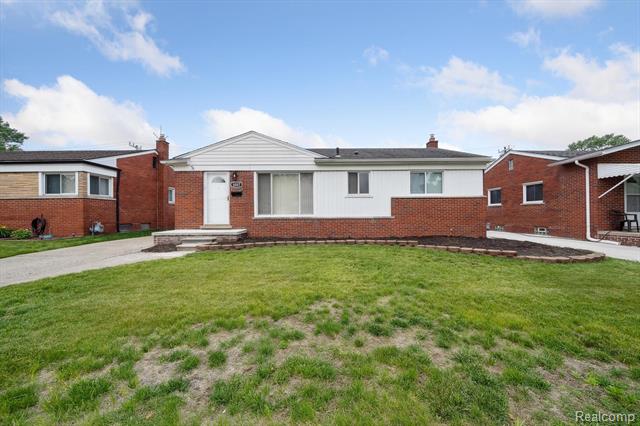 front view picture of 8887 Sarasota, Redford, MI. 48239