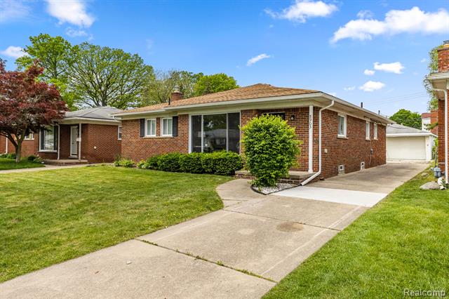 front view picture of 8906 Appleton, Redford, MI. 48239