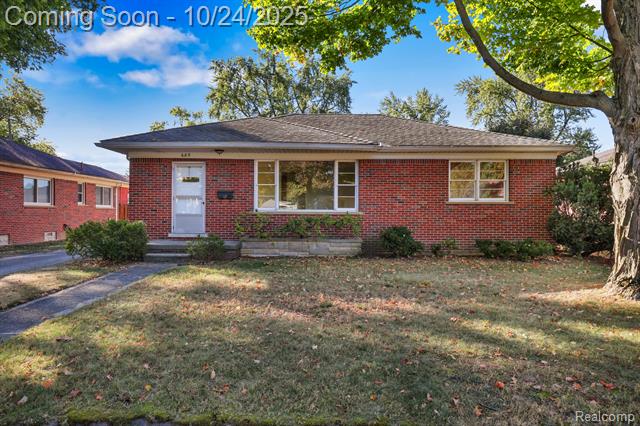 front view picture of 685 Ross, Plymouth, MI. 48170