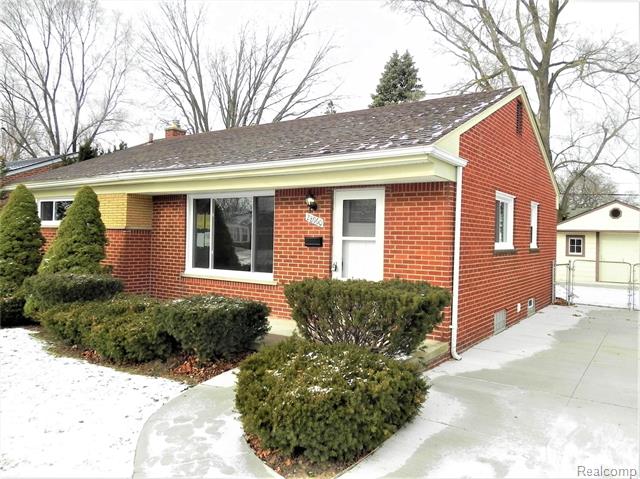 front view picture of 28960 Minton, Livonia, MI. 48150
