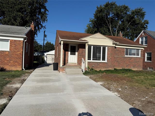 front view picture of 9557 Inkster, Livonia, MI. 48150