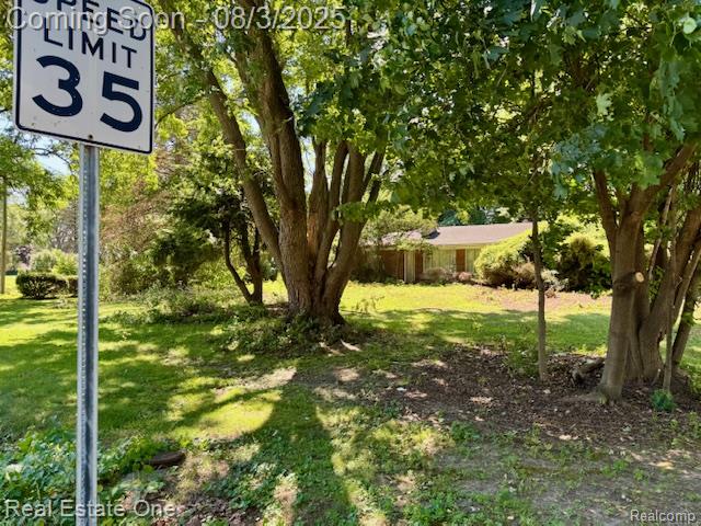 front view picture of 25101 West Chicago, Redford, MI. 48239