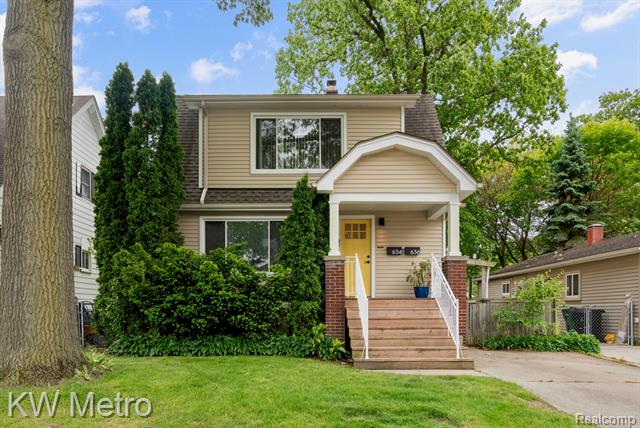 front view picture of 634 E Lewiston Ave, Ferndale, MI. 48220