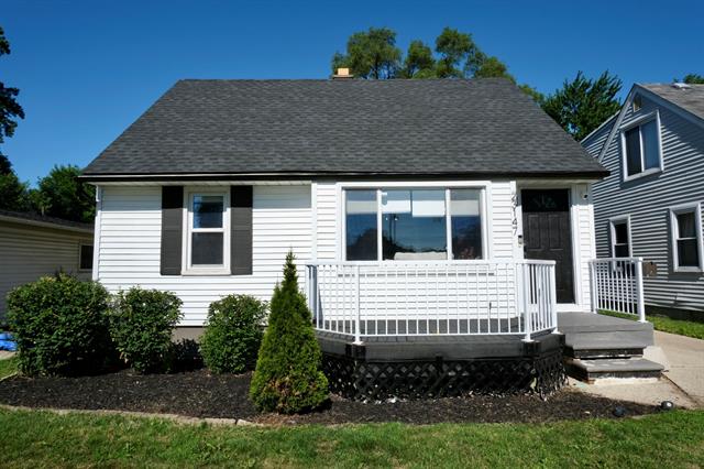 front view picture of 23147 Melville Ave, Hazel Park, MI. 48030