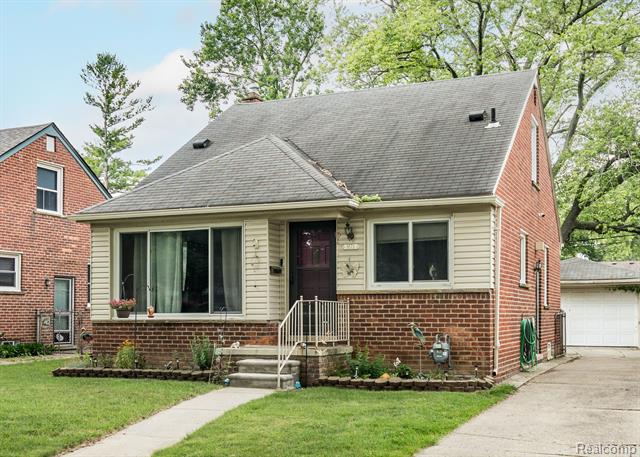 front view picture of 9573 Fenton, Redford, MI. 48239