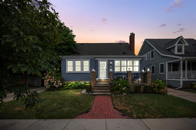 front view picture of 638 S Harvey, Plymouth, MI. 48170