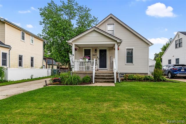 front view picture of 11677 Brownell, Plymouth, MI. 48170