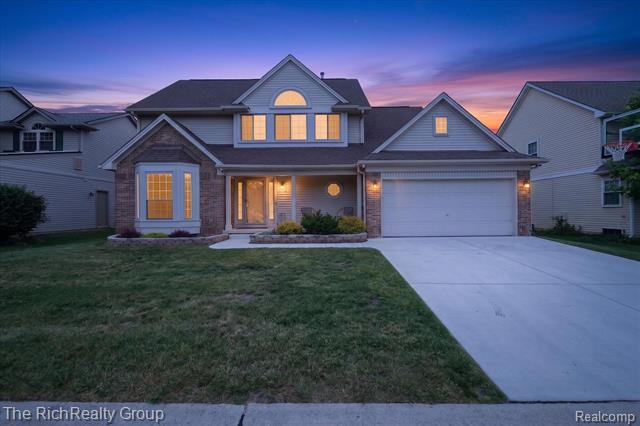 front view picture of 47186 Scarlet Dr S, Novi, MI. 48374