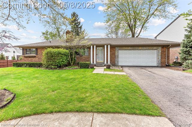 front view picture of 37801 Plymouth, Livonia, MI. 48150