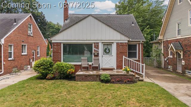 front view picture of 11328 Seminole, Redford, MI. 48239