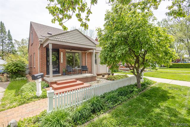 front view picture of 11354 Rockland, Redford, MI. 48239