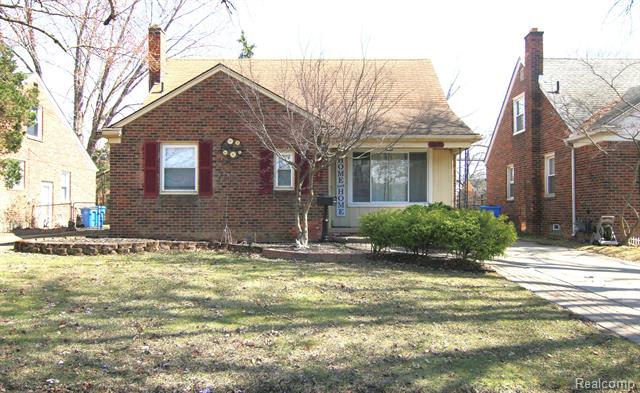 front view picture of 8432 Hazelton, Dearborn Heights, MI. 48127