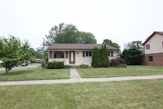 front view picture of 29716 Joy, Livonia, MI. 48150