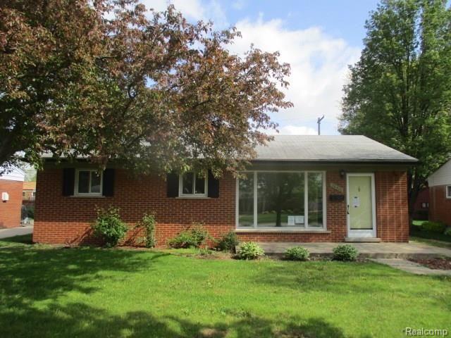 front view picture of 26800 Van Buren, Dearborn Heights, MI. 48127