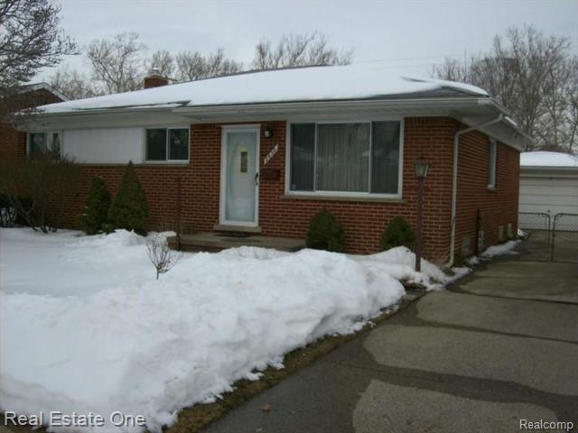 front view picture of 8630 Evangeline, Dearborn Heights, MI. 48127