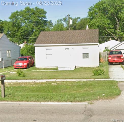 front view picture of 12249 Inkster, Livonia, MI. 48150