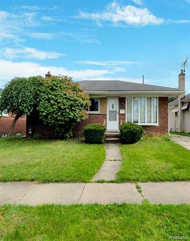 front view picture of 26821 Davison, Redford, MI. 48239