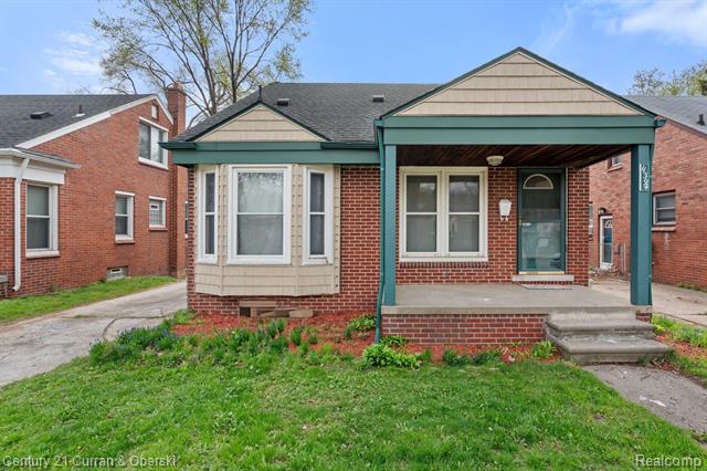 front view picture of 11394 Centralia, Redford, MI. 48239