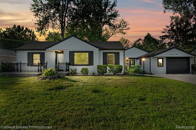 front view picture of 34050 Wadsworth, Livonia, MI. 48150