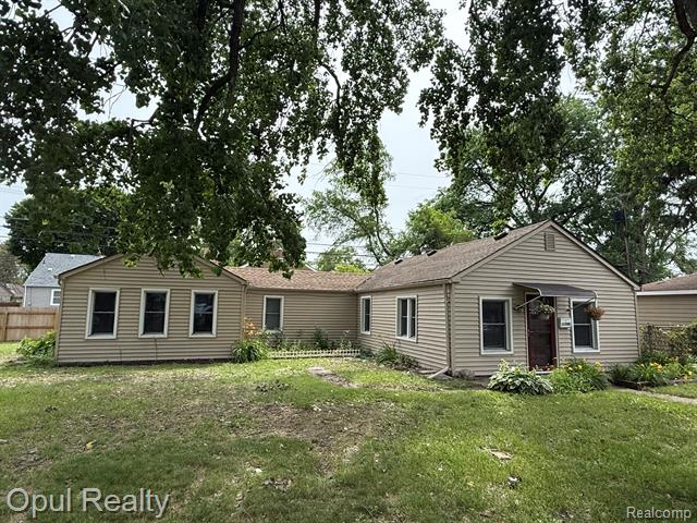 front view picture of 11700 Cavell, Livonia, MI. 48150