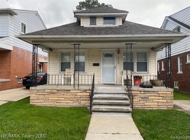 front view picture of 6620 Coleman, Dearborn, MI. 48126