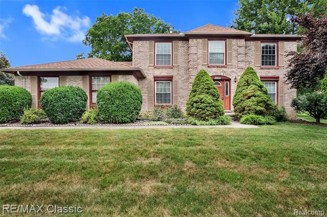 front view picture of 24745 Sutherland Dr, Novi, MI. 48374