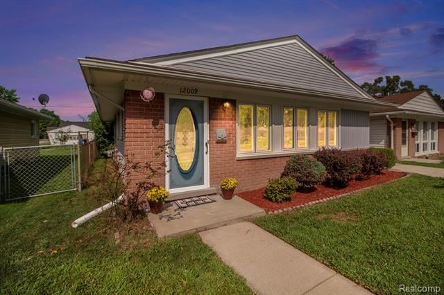front view picture of 12009 Arcola, Livonia, MI. 48150