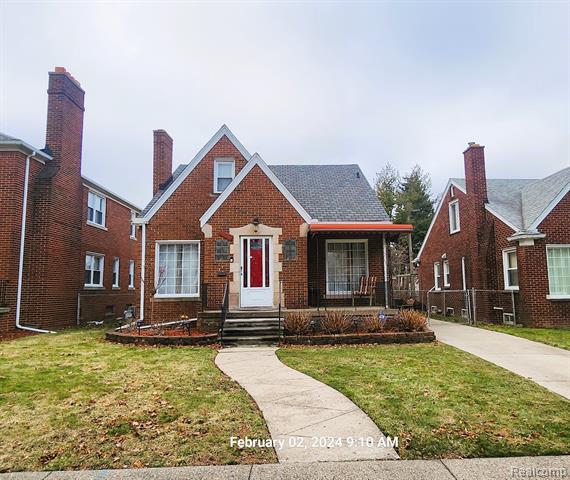 front view picture of 10437 S Morrow Cir, Dearborn, MI. 48126