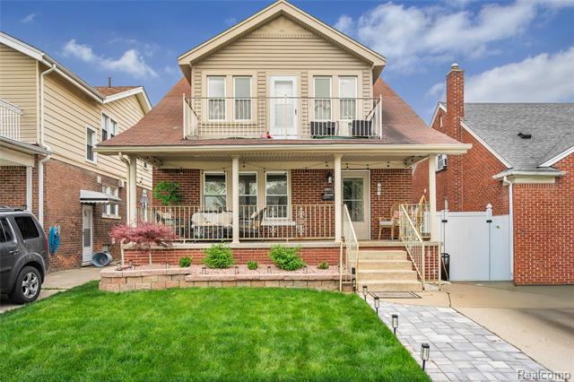 front view picture of 6847 Theisen, Dearborn, MI. 48126