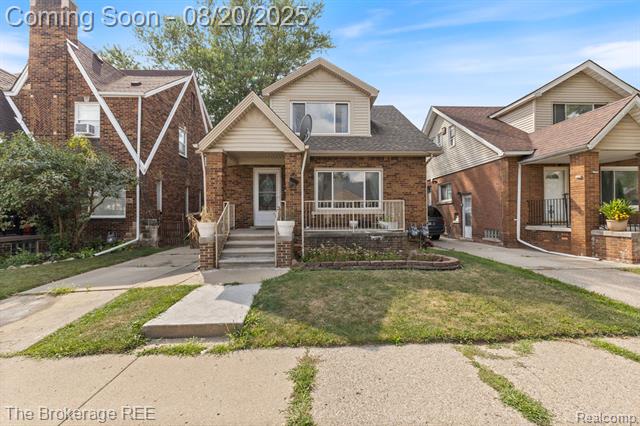 front view picture of 7019 Barrie, Dearborn, MI. 48126